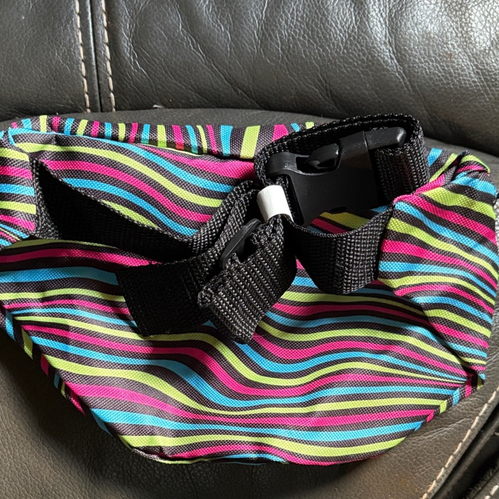 Slurpee Fanny Pack - Picture 2 of 3